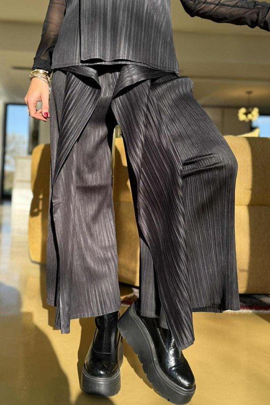 Presley Pleats Top & Pant Set Black